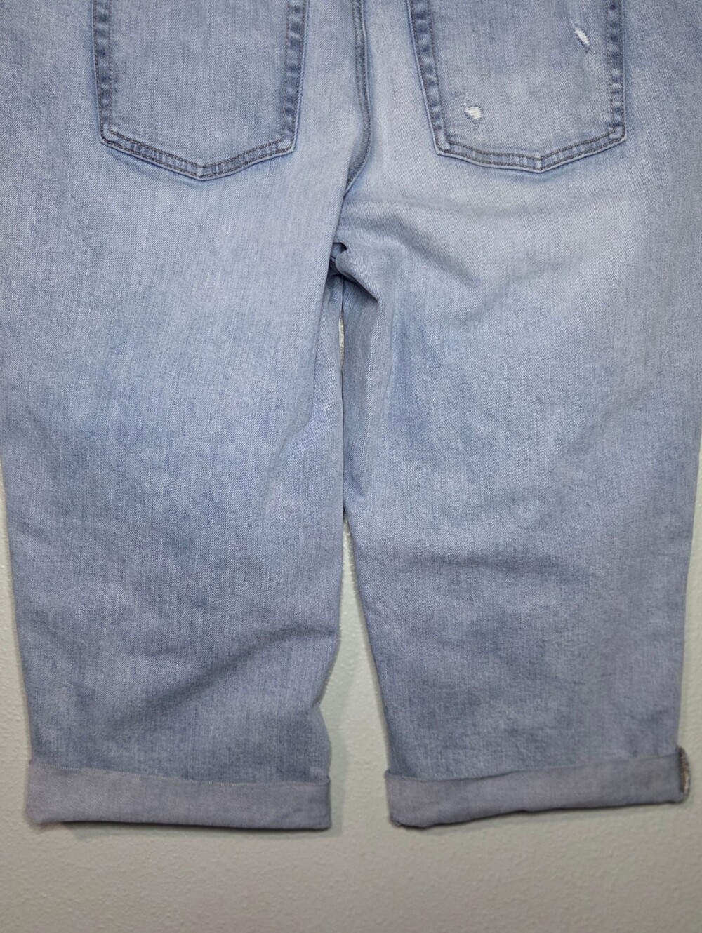 Maurices M Jeans Size 18W Cropped Mom Jeans Light Wash Denim Distressed - Picture 2 of 9